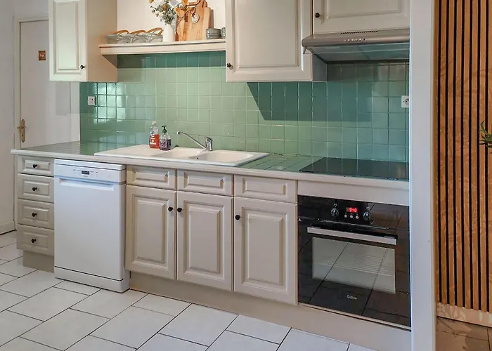 Maison Avec Piscine Et Etang 펜션